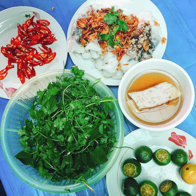 Kh&#244;ng phải chen ch&#250;c xếp h&#224;ng, H&#224; Nội c&#243; 5 qu&#225;n ngon vỉa h&#232; ngồi đợi lấy số rất văn minh - Ảnh 8.