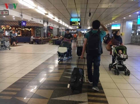 Du lịch tự túc có rẻ hơn mua tour?